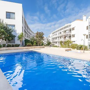 Pepita-tavira Centre, Pool & Garage Apartment